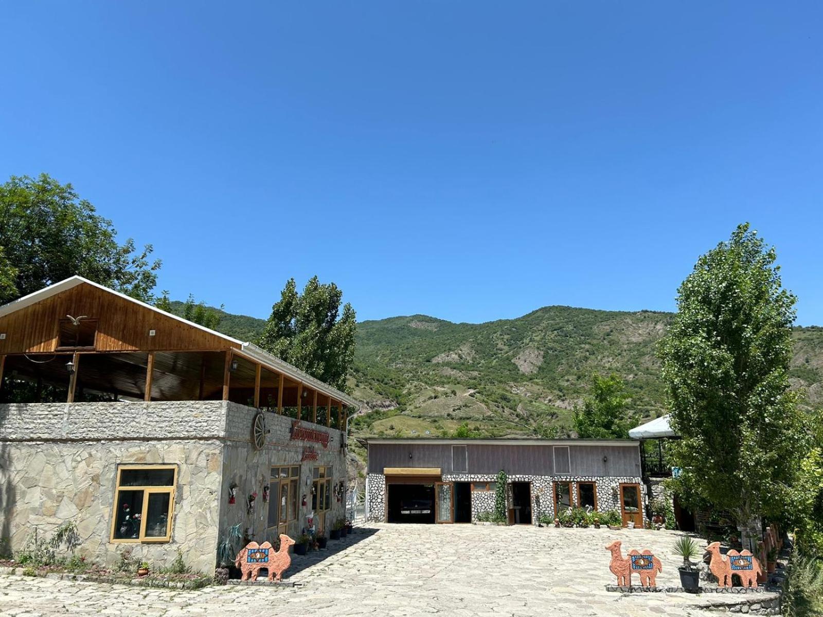 Karvansaray Lahic Hotell Exteriör bild